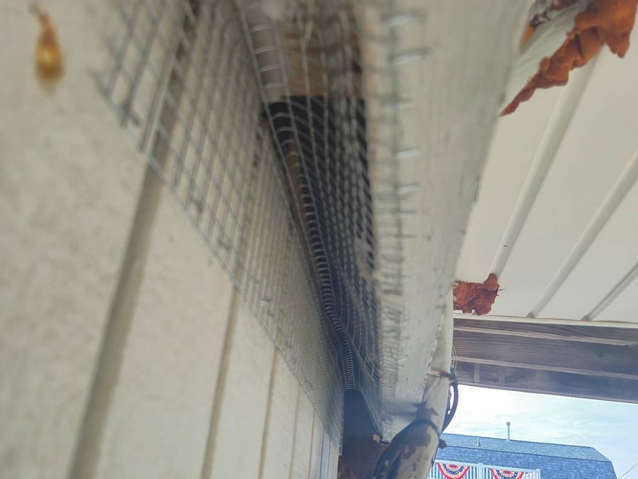 Eave gap in Ocean City: Sealed