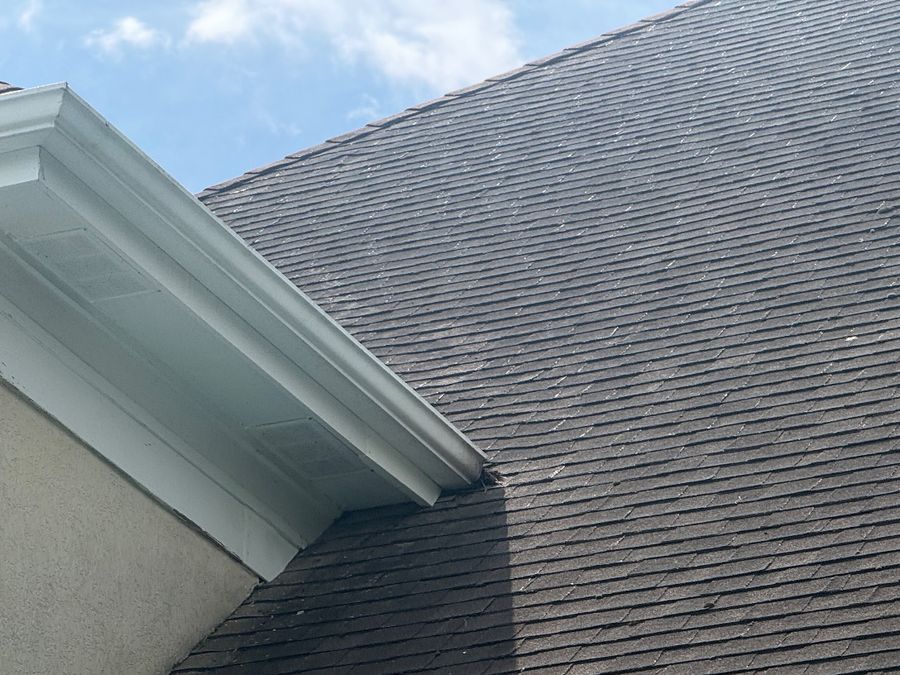 Soffit corner in Linwood: Sealed