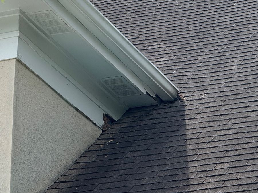 Soffit corner in Linwood: Found